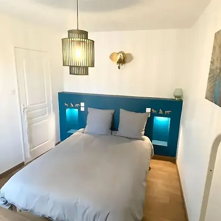 Charmant Au Coeur De דירה